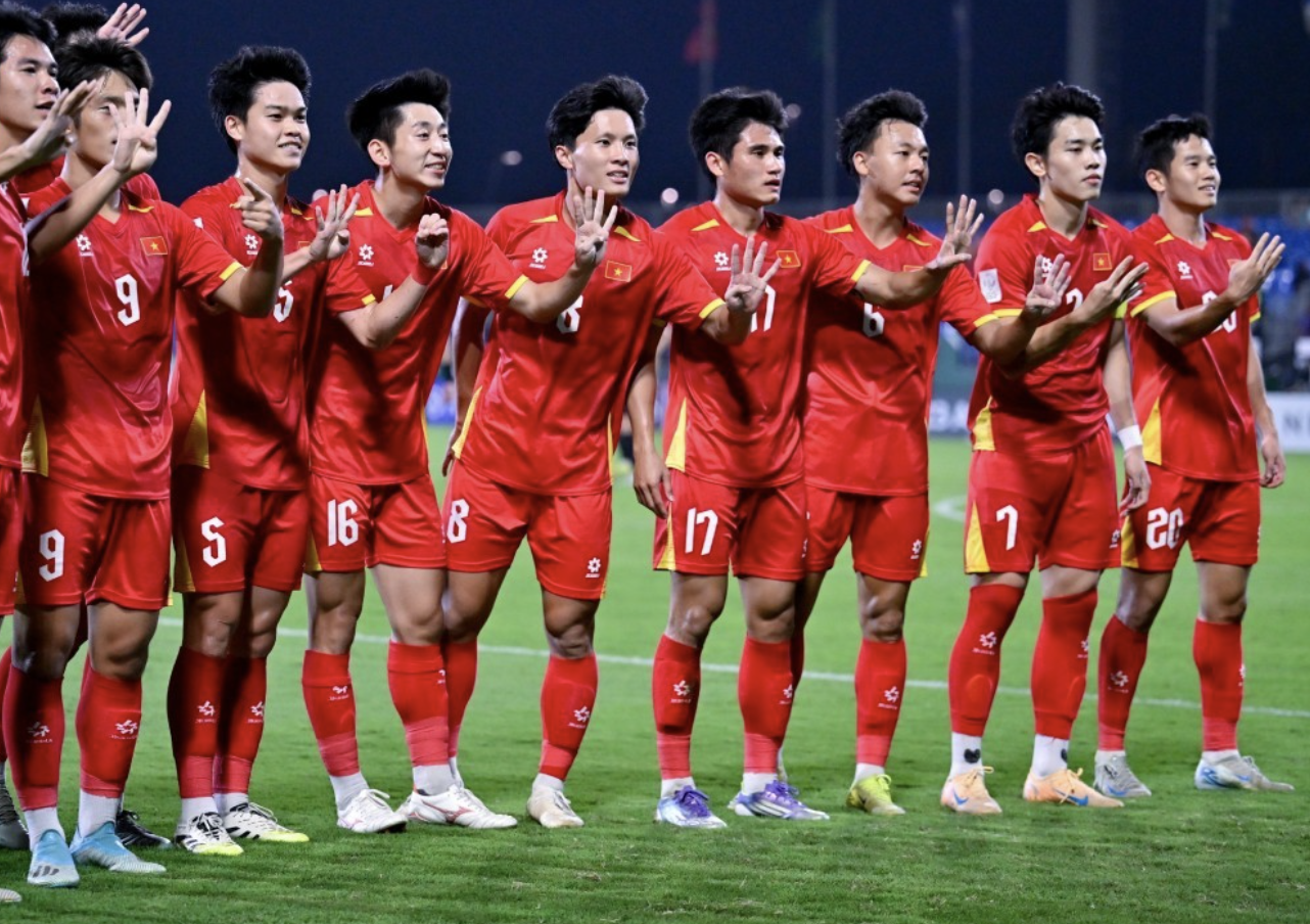 麻将胡了-喜提30亿越南盾!越南队6战5胜+只输中国队 连续2场染红缔造耻辱